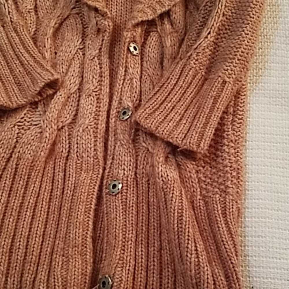 LOFT - Picture 2 of 2